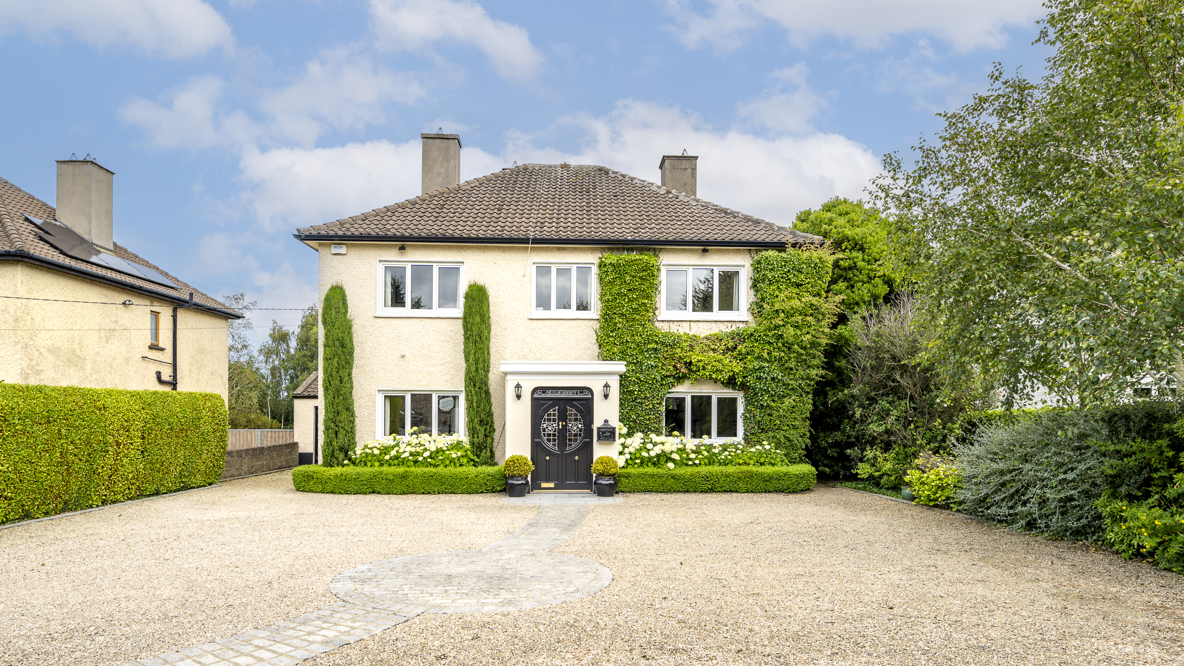 Detached House with Large Driveway Situated in Sandyford Road, Dundrum in Dublin